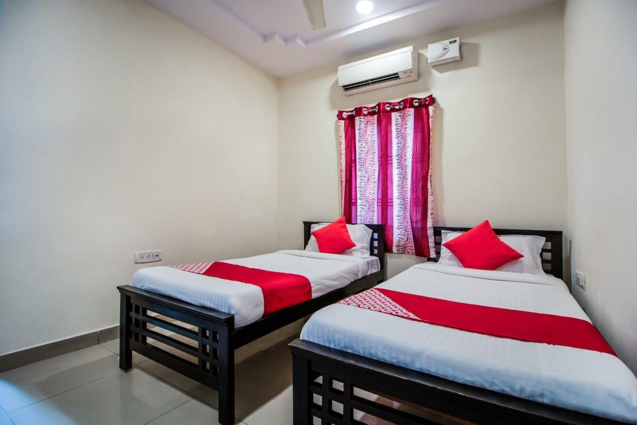 Oyo 15739 Grand Brundavan 3* Hyderabad