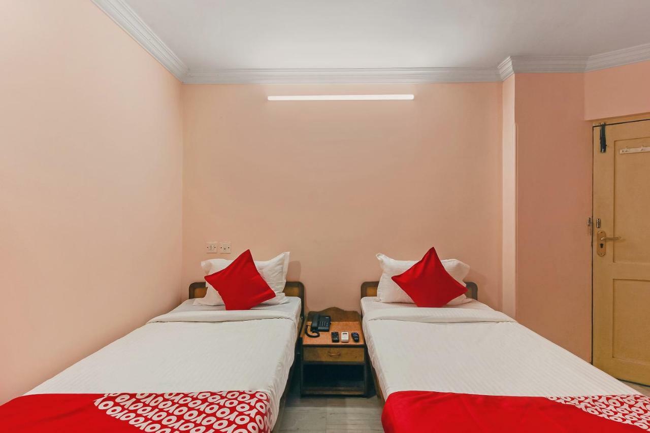 Oyo 23191 Flagship Raj Madan Ameerpet Hotel 3*