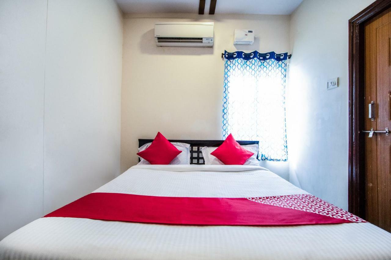 Oyo 15739 Grand Brundavan Hotel