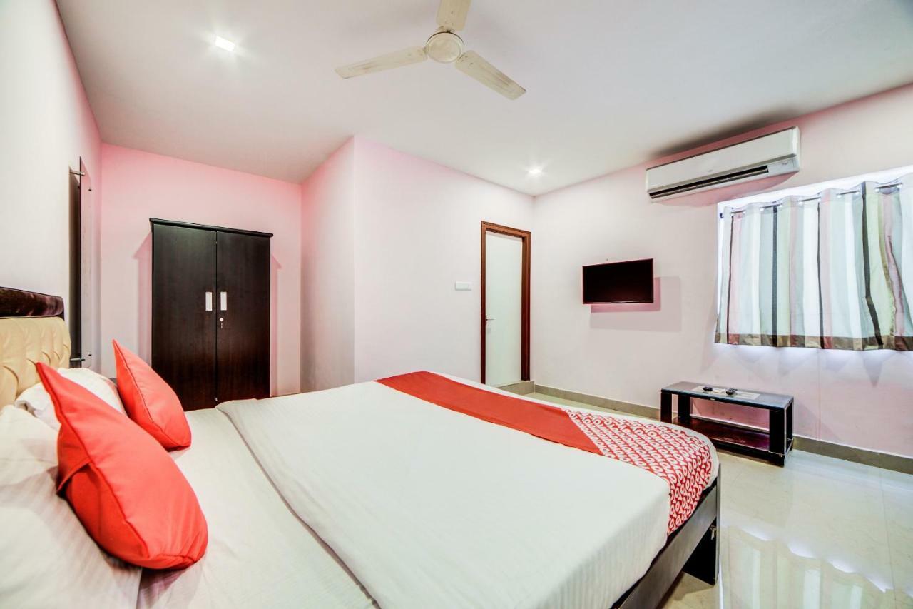 Hotel Oyo 11966 Grand Euro Park Hyderabad