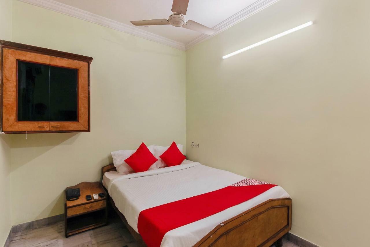 Oyo 23191 Flagship Raj Madan Ameerpet Hotel Hyderabad