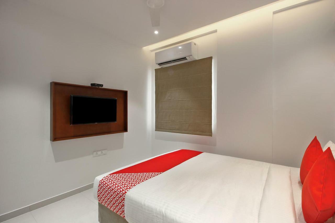 Collection O 24583 Sesha Grand Hotel