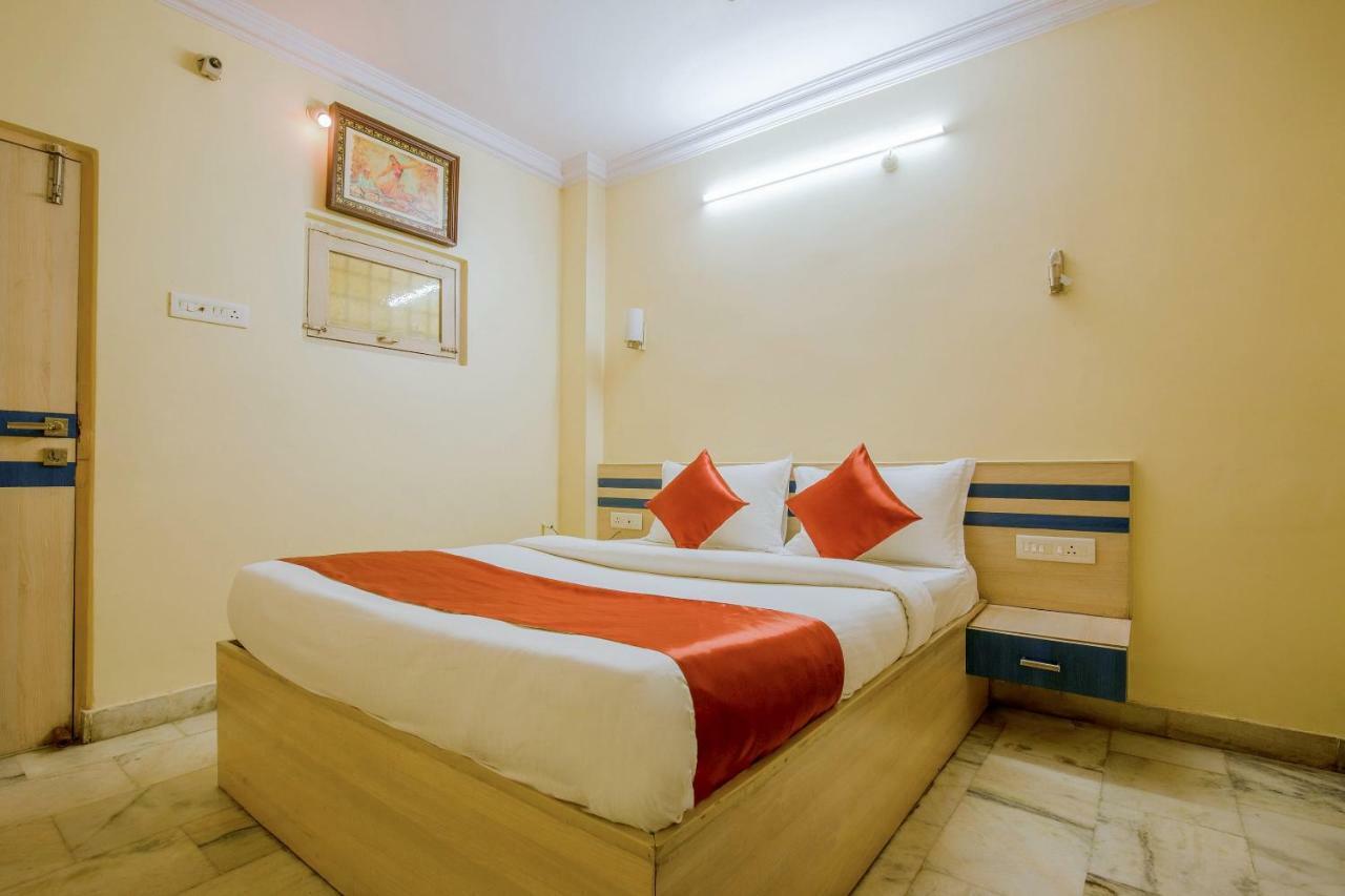 Hotel Oyo 13494 Nakshatra Hyderabad