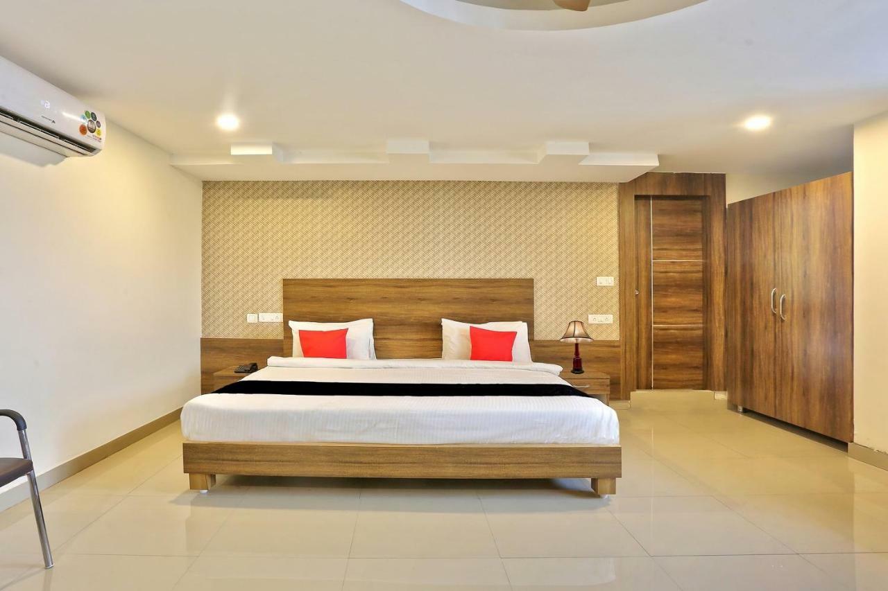 Hotel Capital O 15079 Navvada Regency Hyderabad