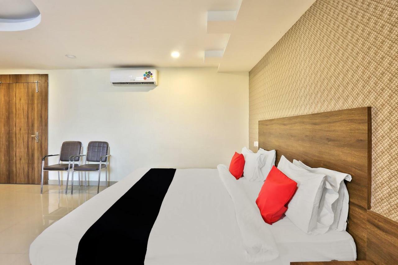 Hotel Capital O 15079 Navvada Regency 3*