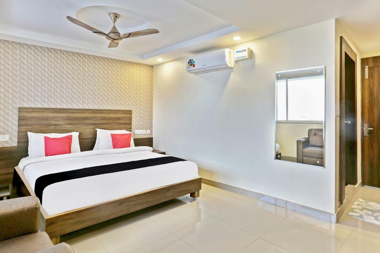 Capital O 15079 Navvada Regency Hotel 3*