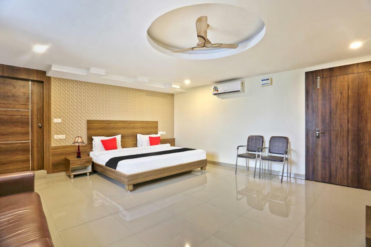Hotel Capital O 15079 Navvada Regency 3*