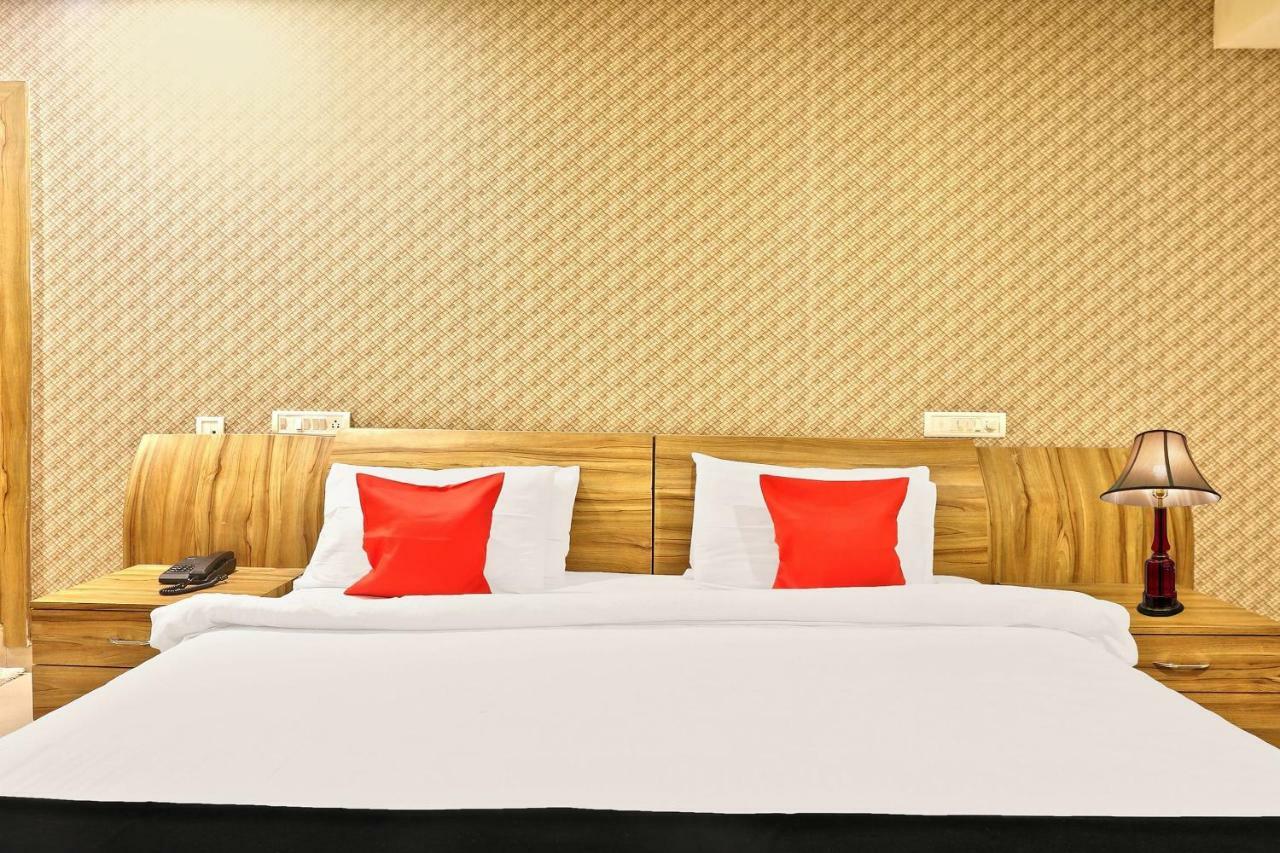 Hotel Capital O 15079 Navvada Regency