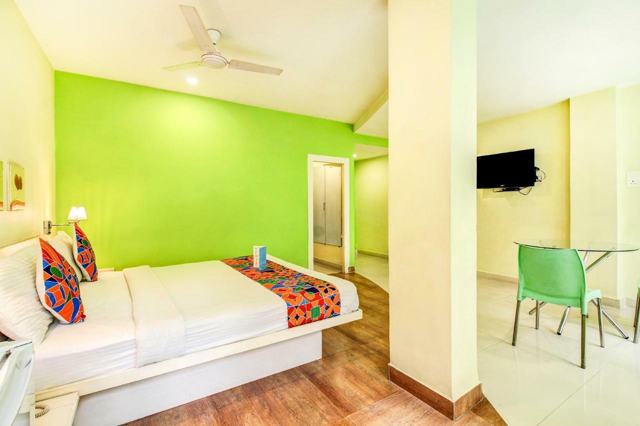 Fabhotel Strawberry Hotel 3*