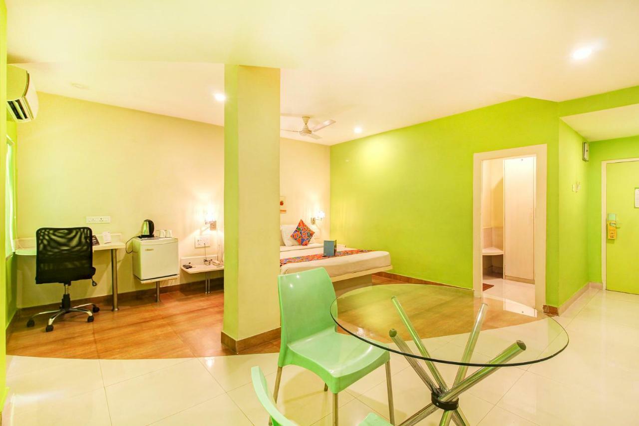 Hotel Fabhotel Strawberry 3*