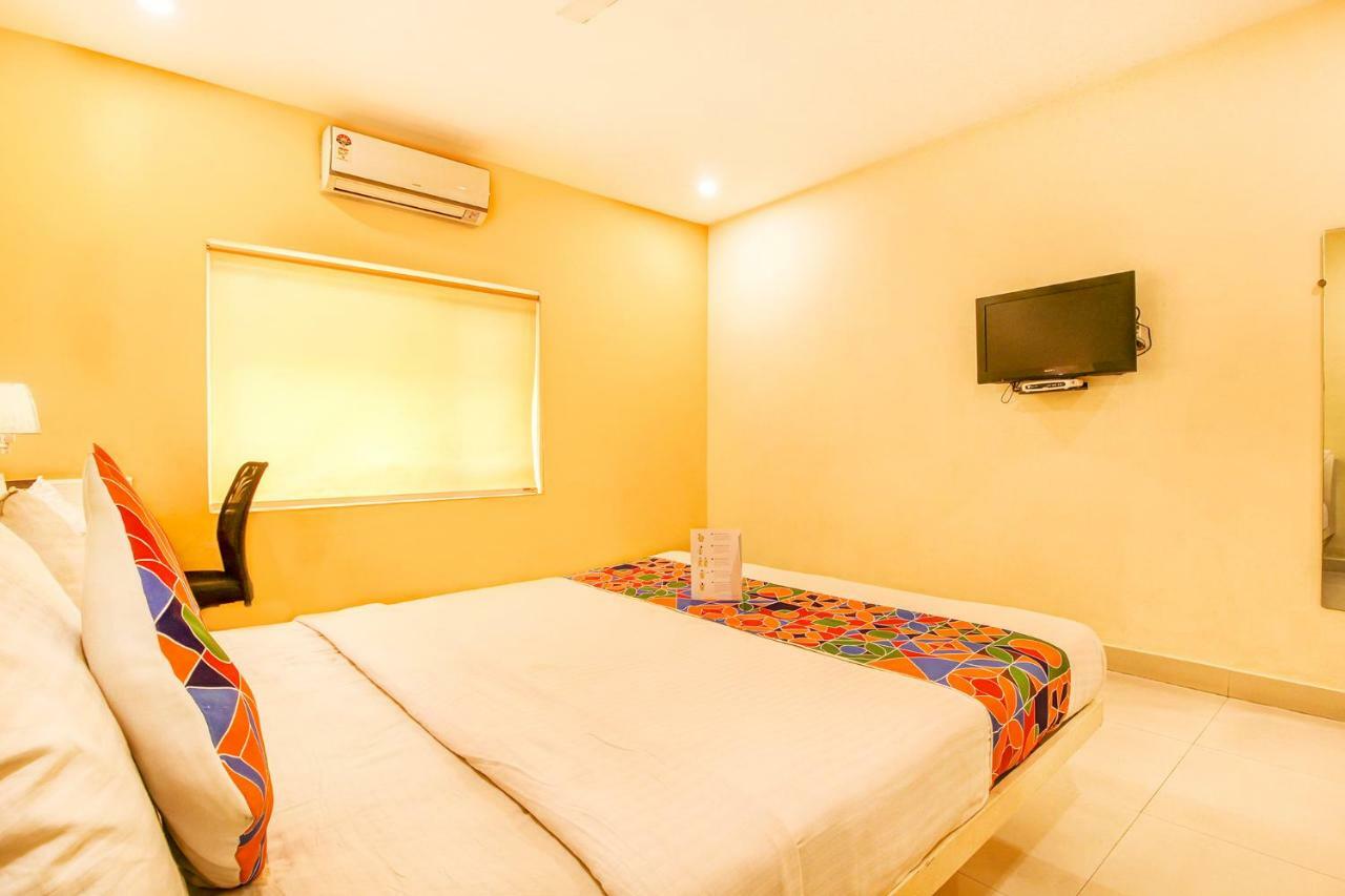 Hotel Fabhotel Strawberry