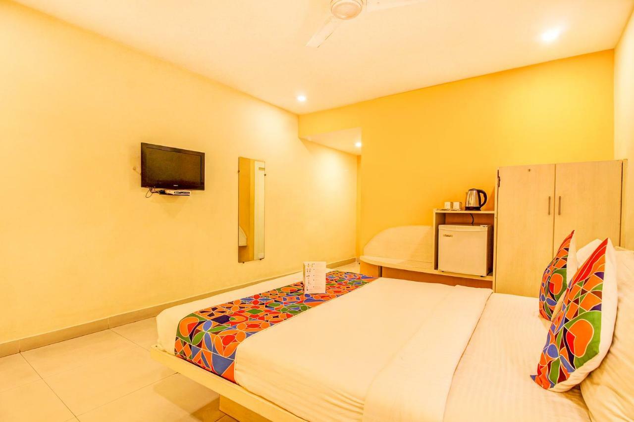 Hotel Fabhotel Strawberry 3*