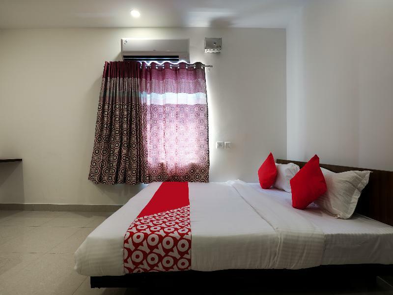 Oyo 28765 Stone Hotel Hyderabad