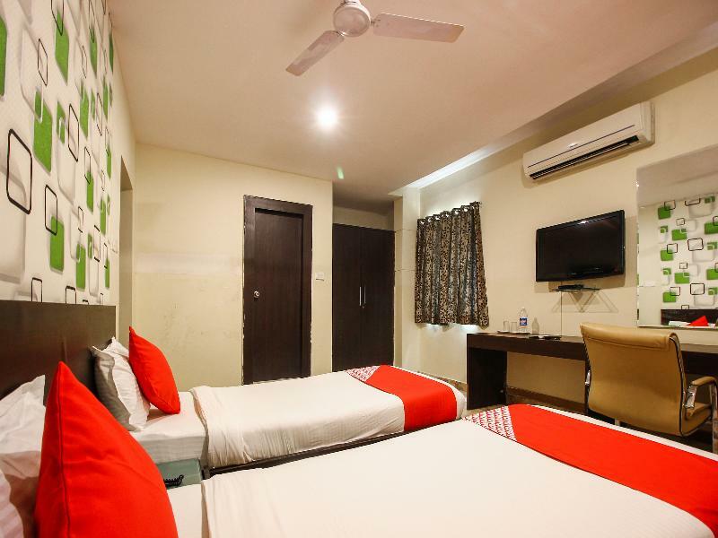 Vaccinated Staff - Capital O 18592 M Hotel 3*