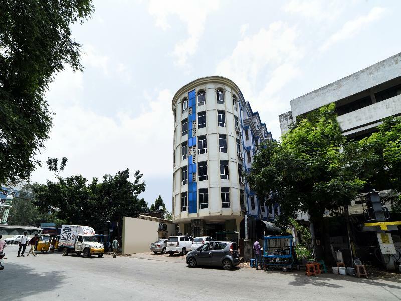 Oyo Flagship 16018 Rainbow Saphire Hyderabad