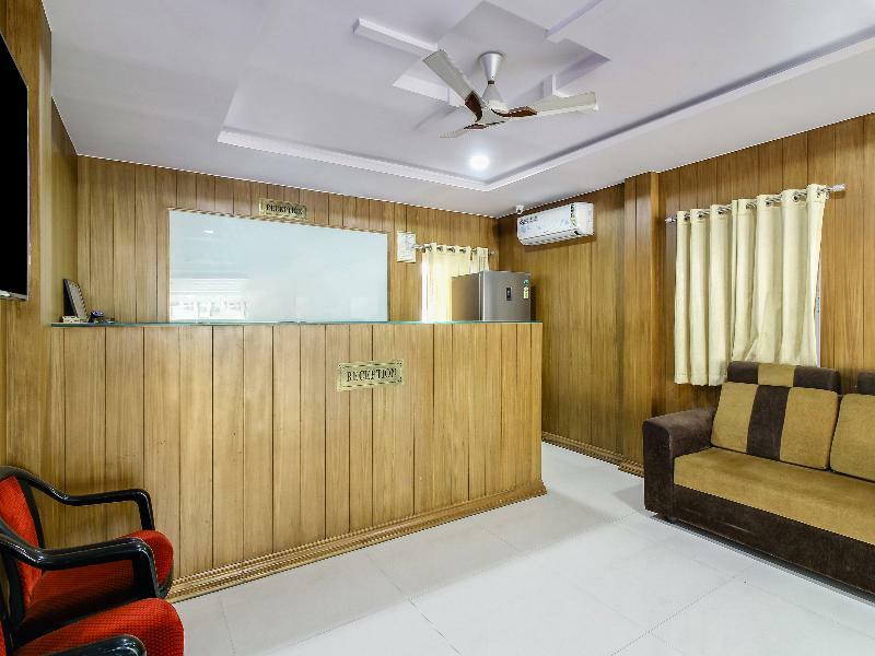 Oyo 28679 Sri Lakshmi Deluxe Hyderabad