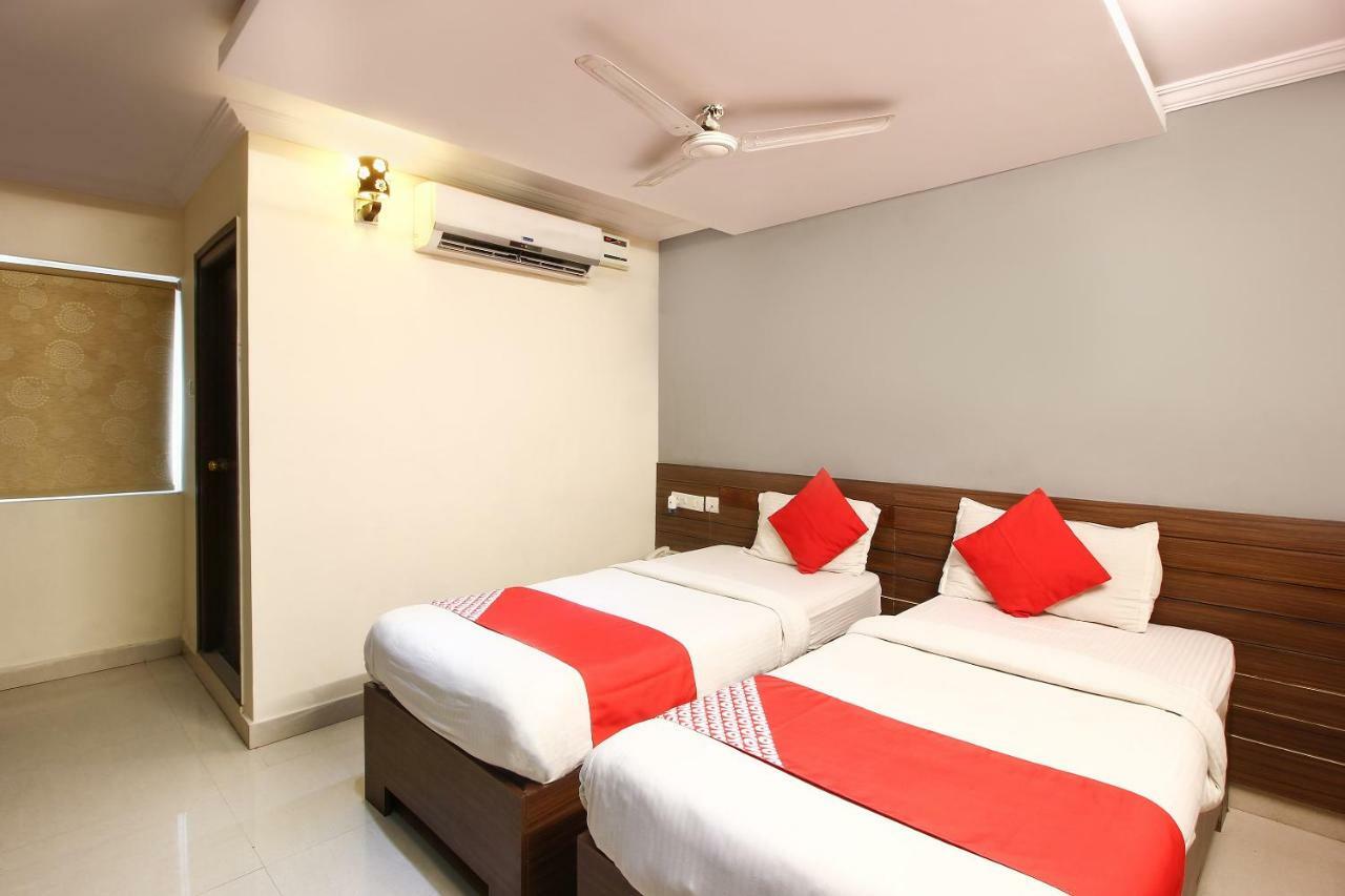 Hotel Oyo 17375 My Place Kondapur Hicc