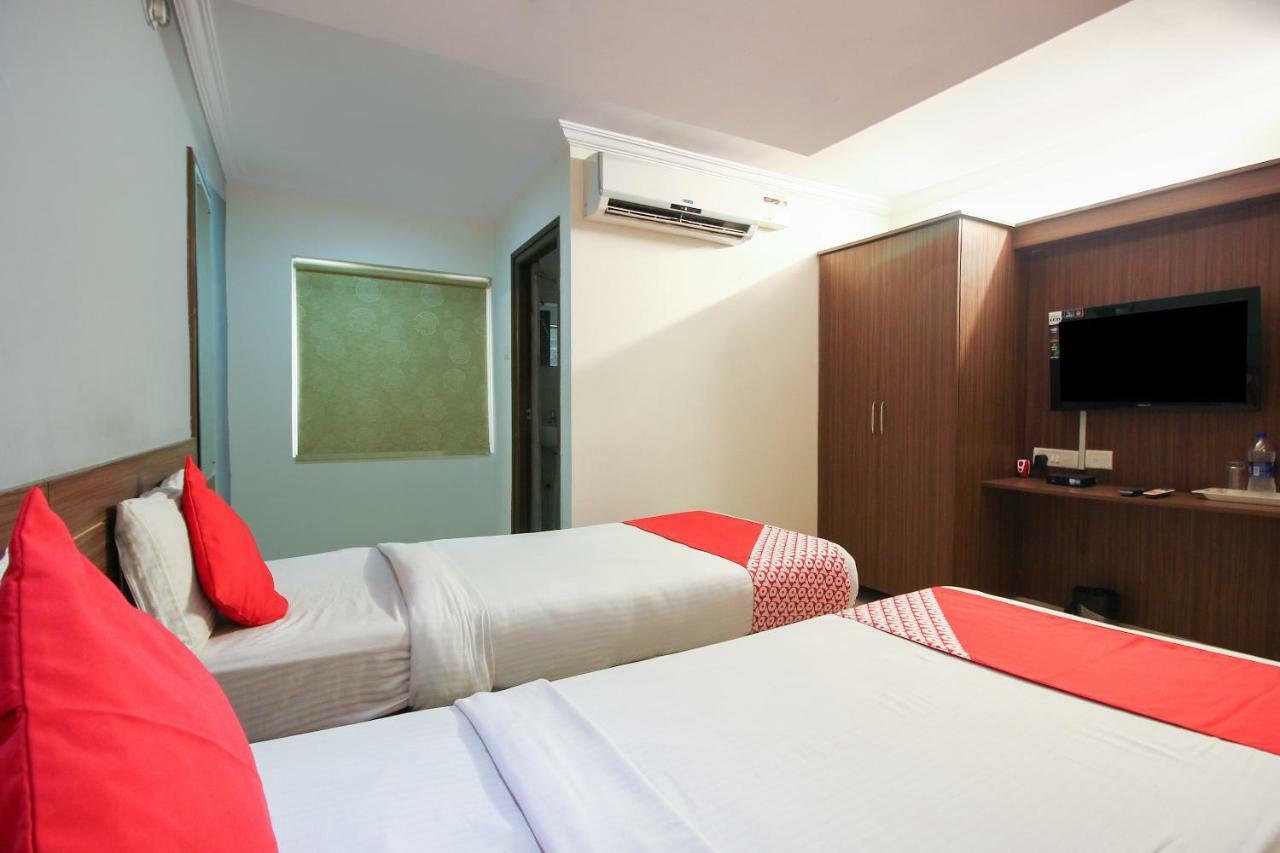 Oyo 17375 My Place Kondapur Hicc 3*