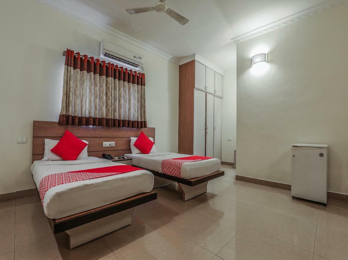 Oyo 6422 Luxor Park Apartment Hyderabad