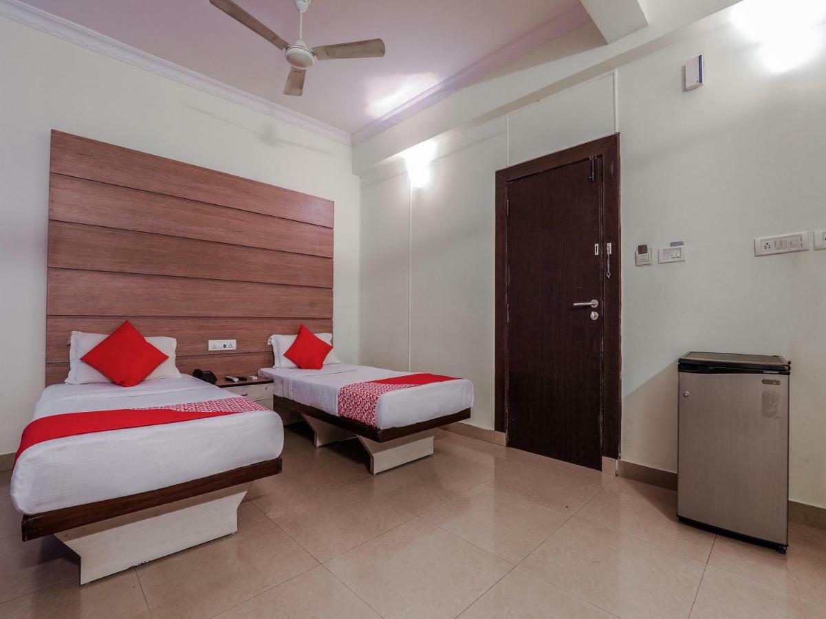 Oyo 6422 Luxor Park Apartment Hyderabad