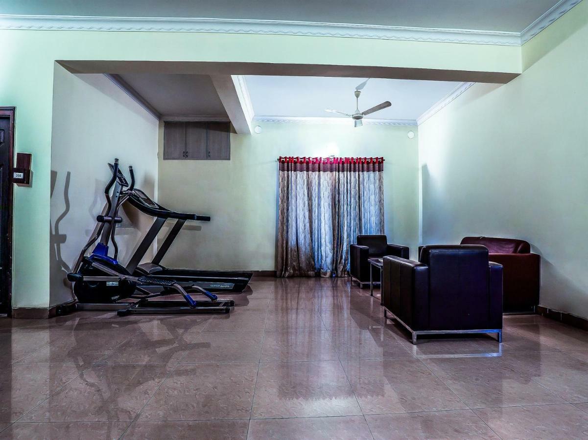 Oyo 6422 Luxor Park * Hyderabad