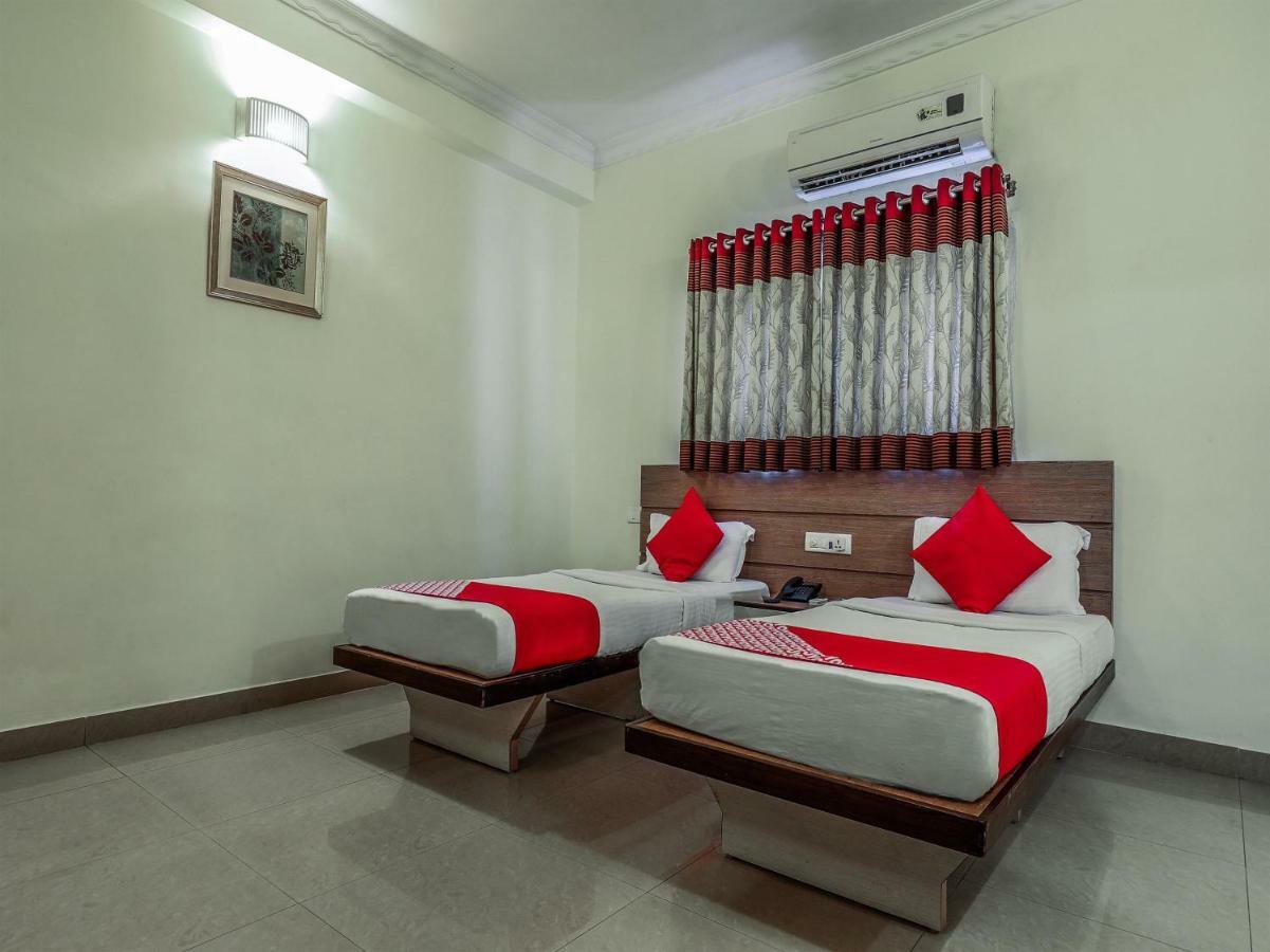 Oyo 6422 Luxor Park * Hyderabad