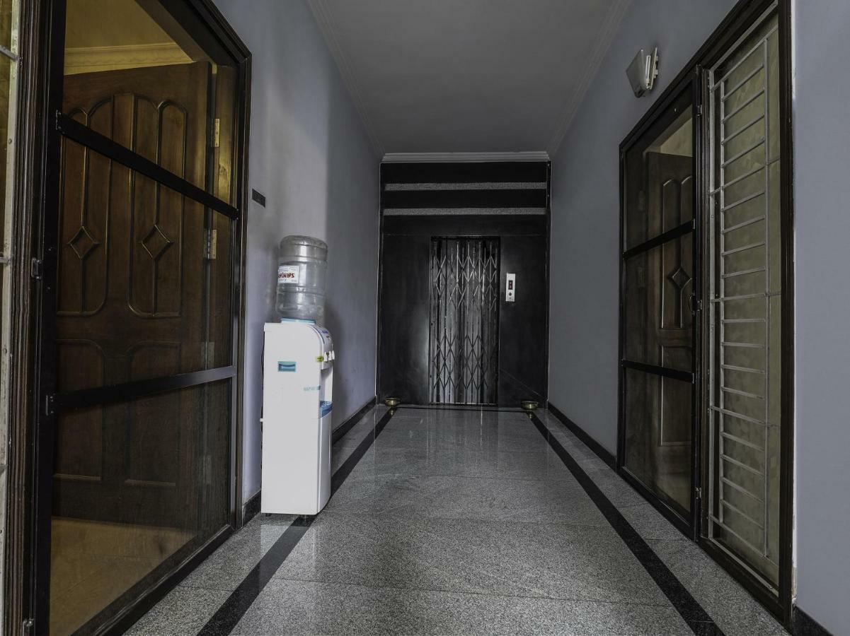 Oyo 6422 Luxor Park Apartment Hyderabad