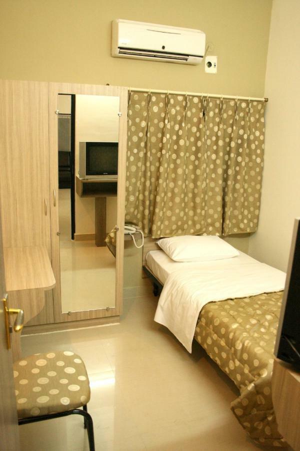 Kodali Guest Suites Hotel 3*