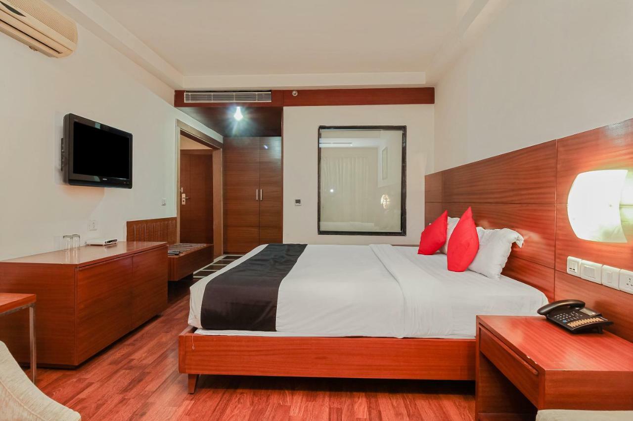Hotel Capital O 35958 Lake View Hyderabad