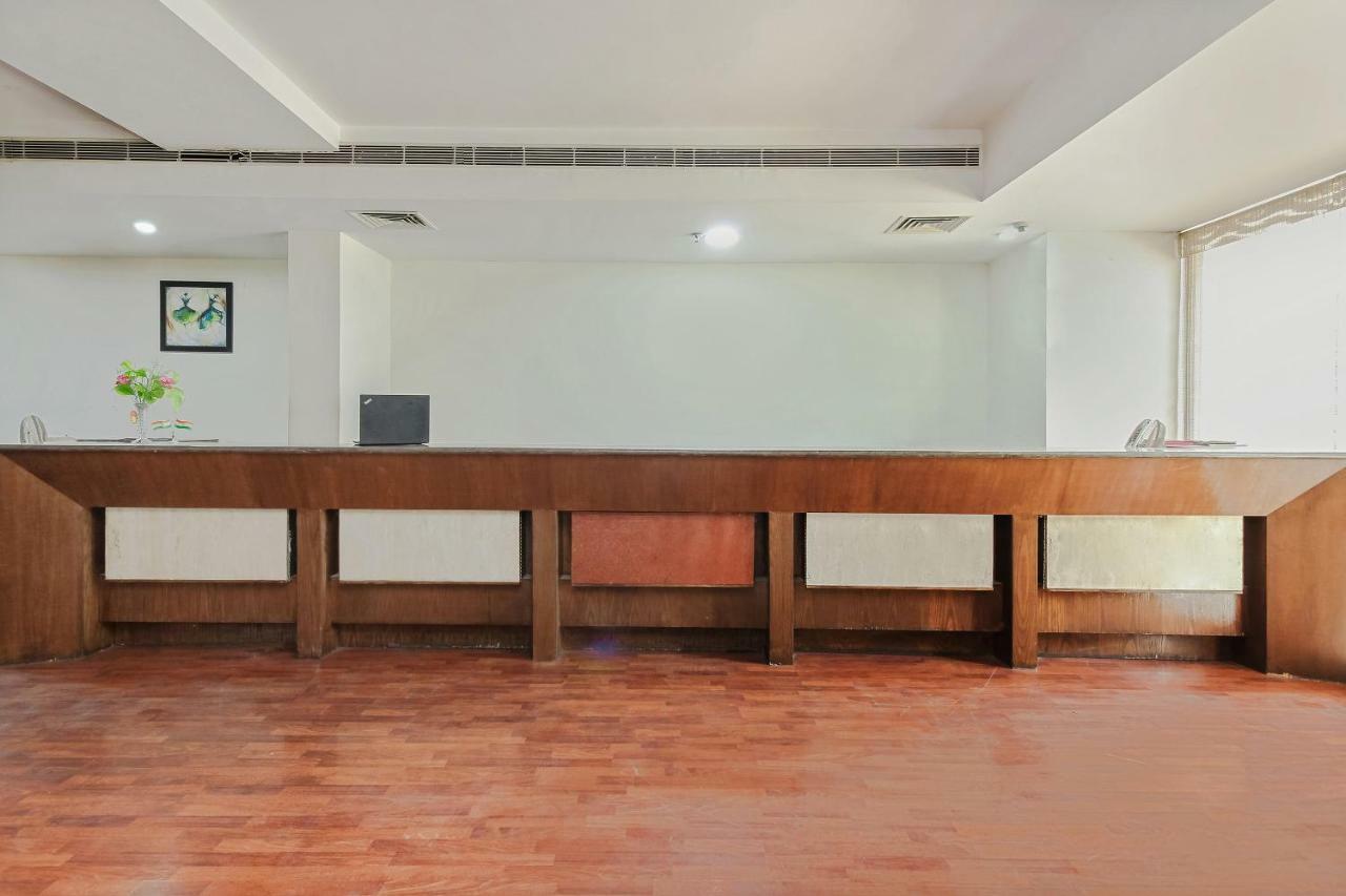 Capital O 35958 Lake View Hyderabad
