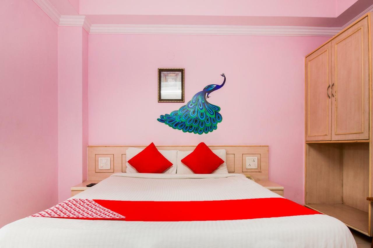 Hotel Fabexpress Manny's Palace
