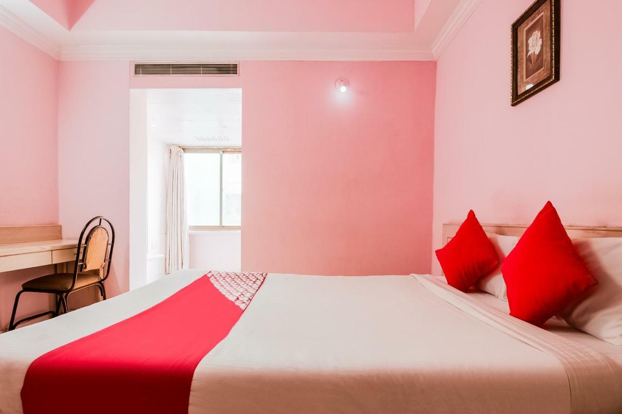 Hotel Fabexpress Manny's Palace Hyderabad