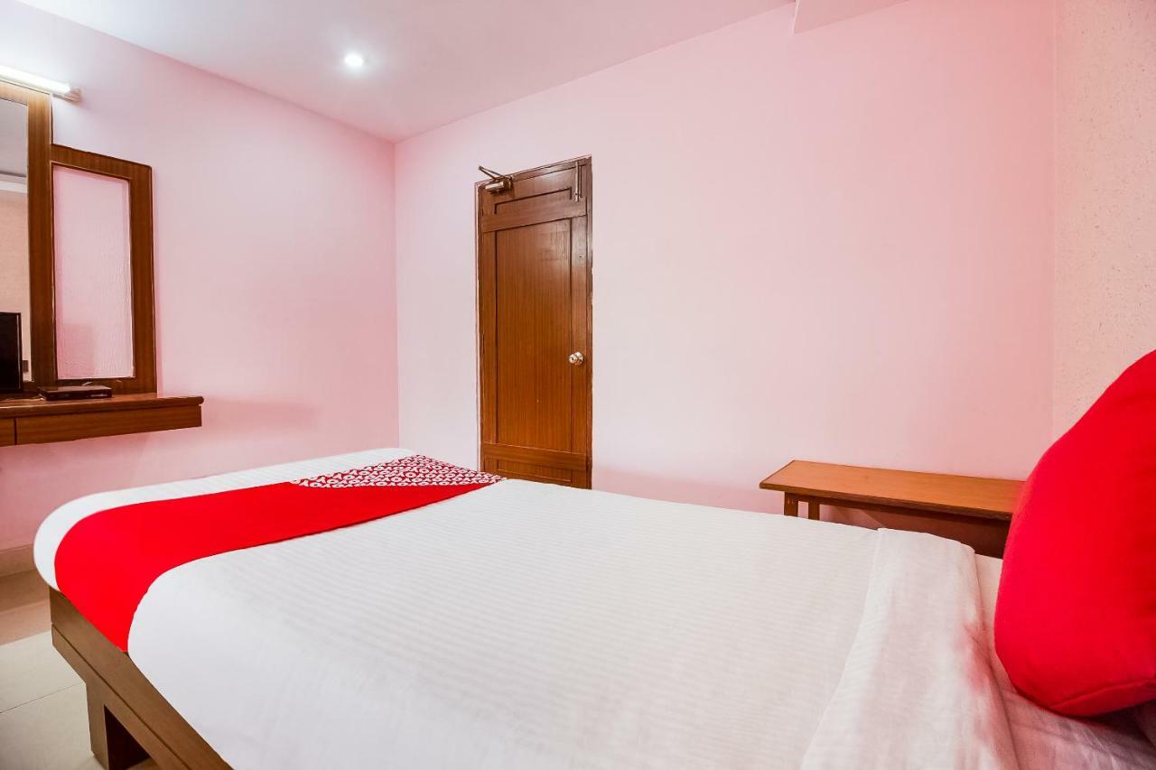 Fabexpress Manny's Palace Hotel Hyderabad