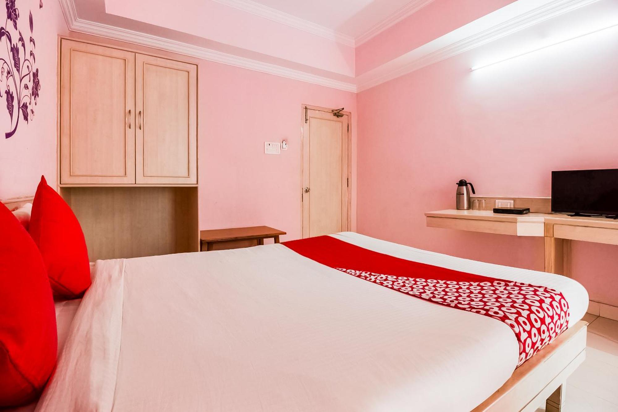 Hotel Fabexpress Manny's Palace 3*