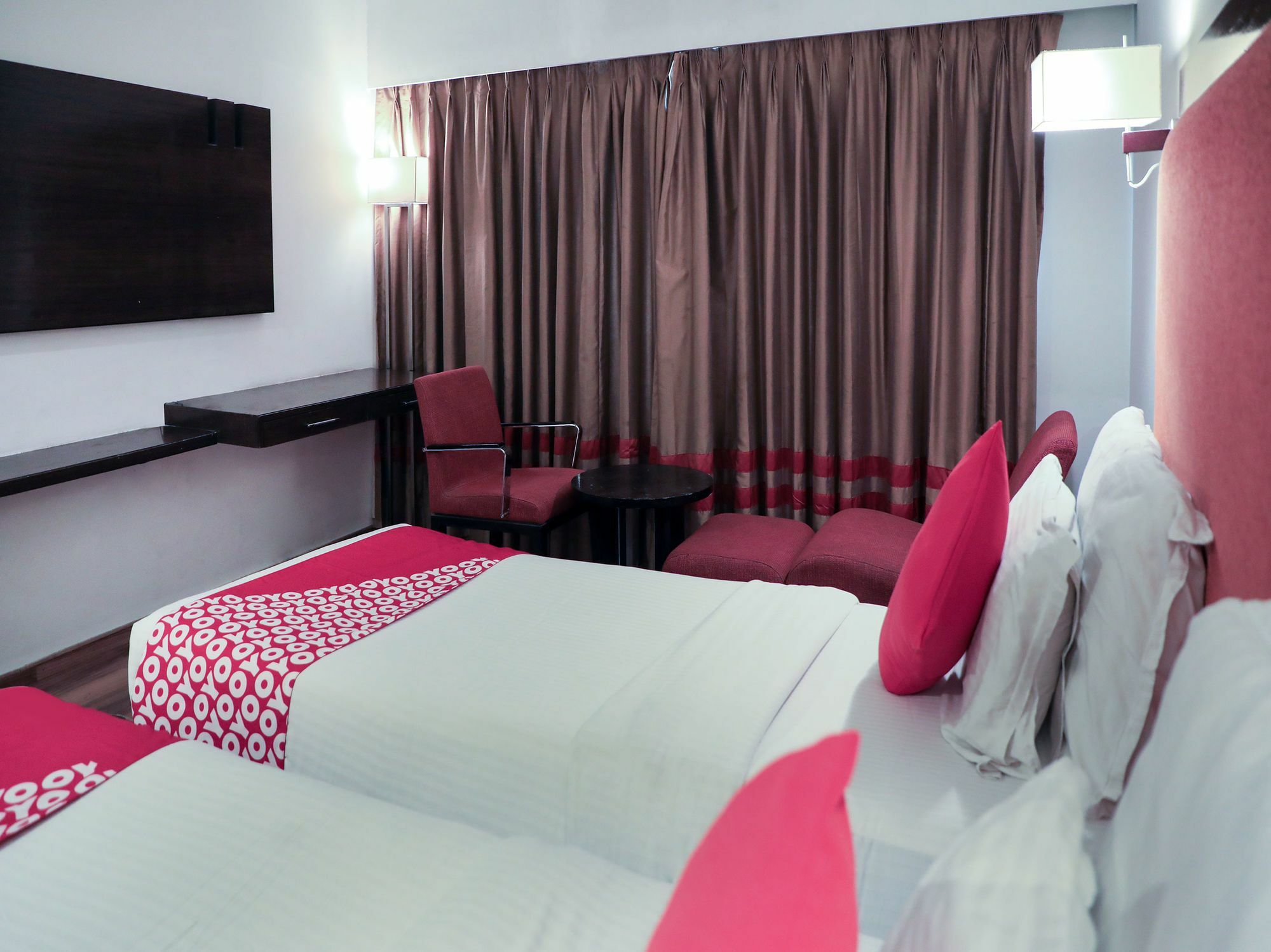 Oyo 914 Casa Luxurio Hyderabad