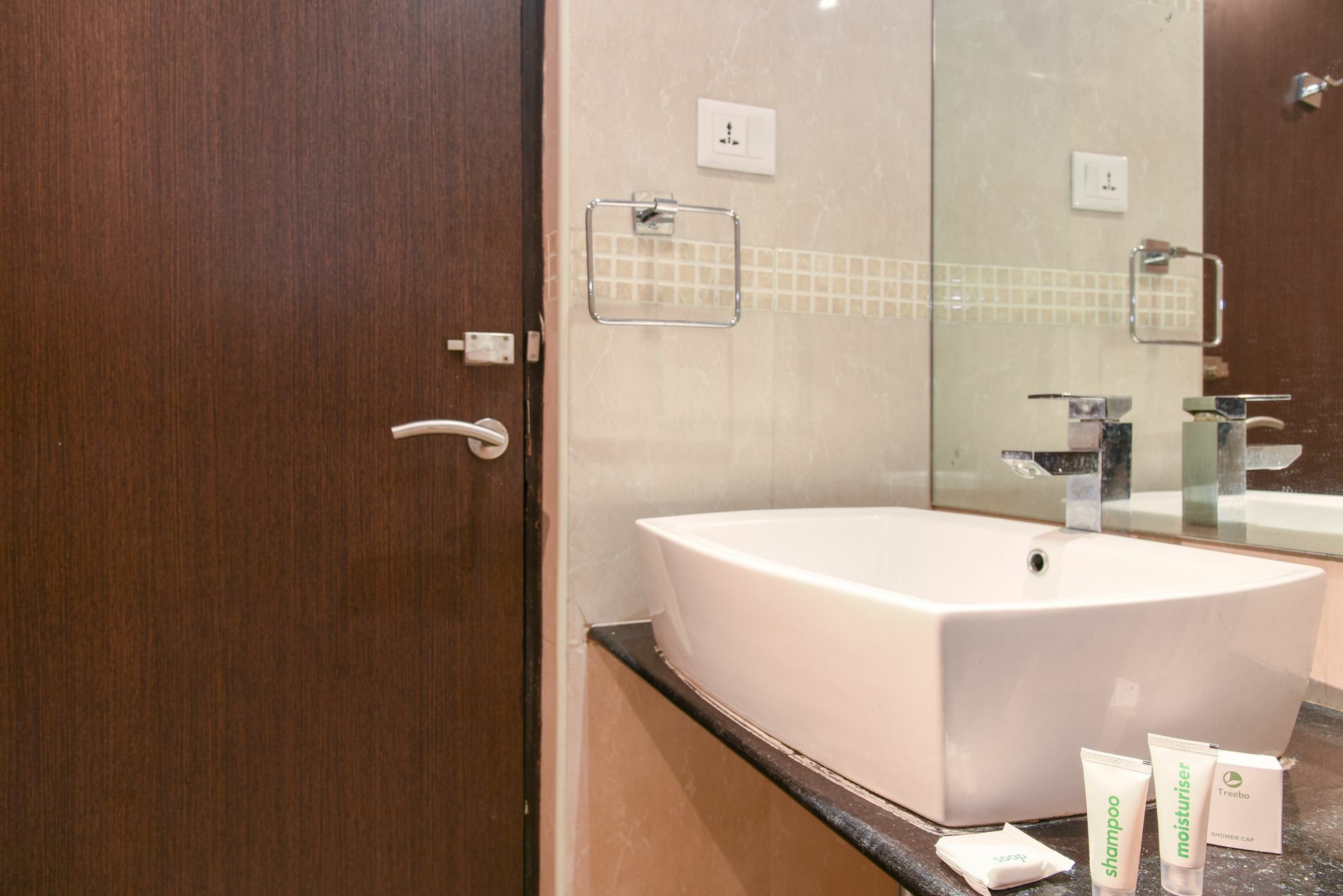 Treebo Trend Wood Bridge 3* Hyderabad