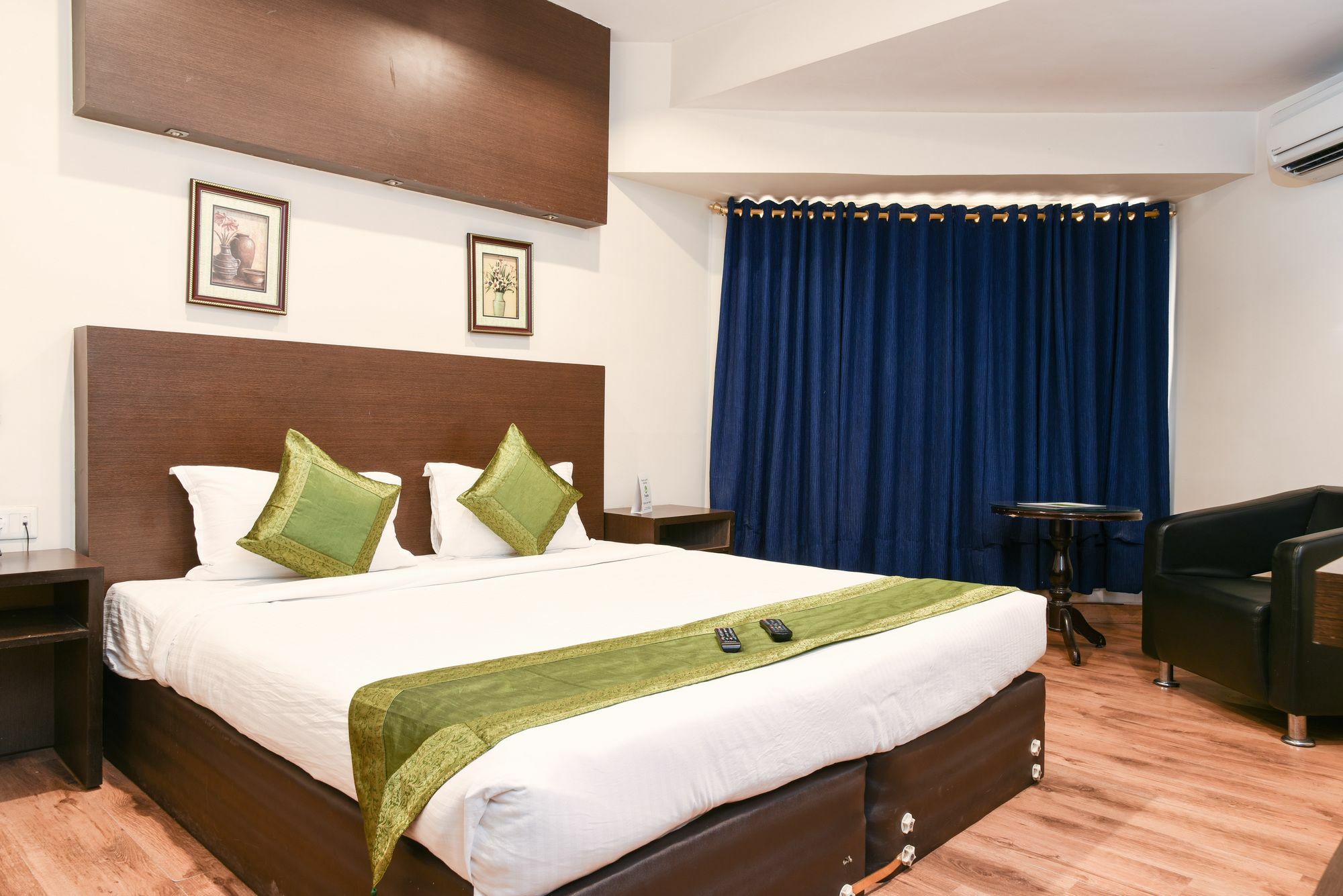 Treebo Trend Wood Bridge Hotel Hyderabad