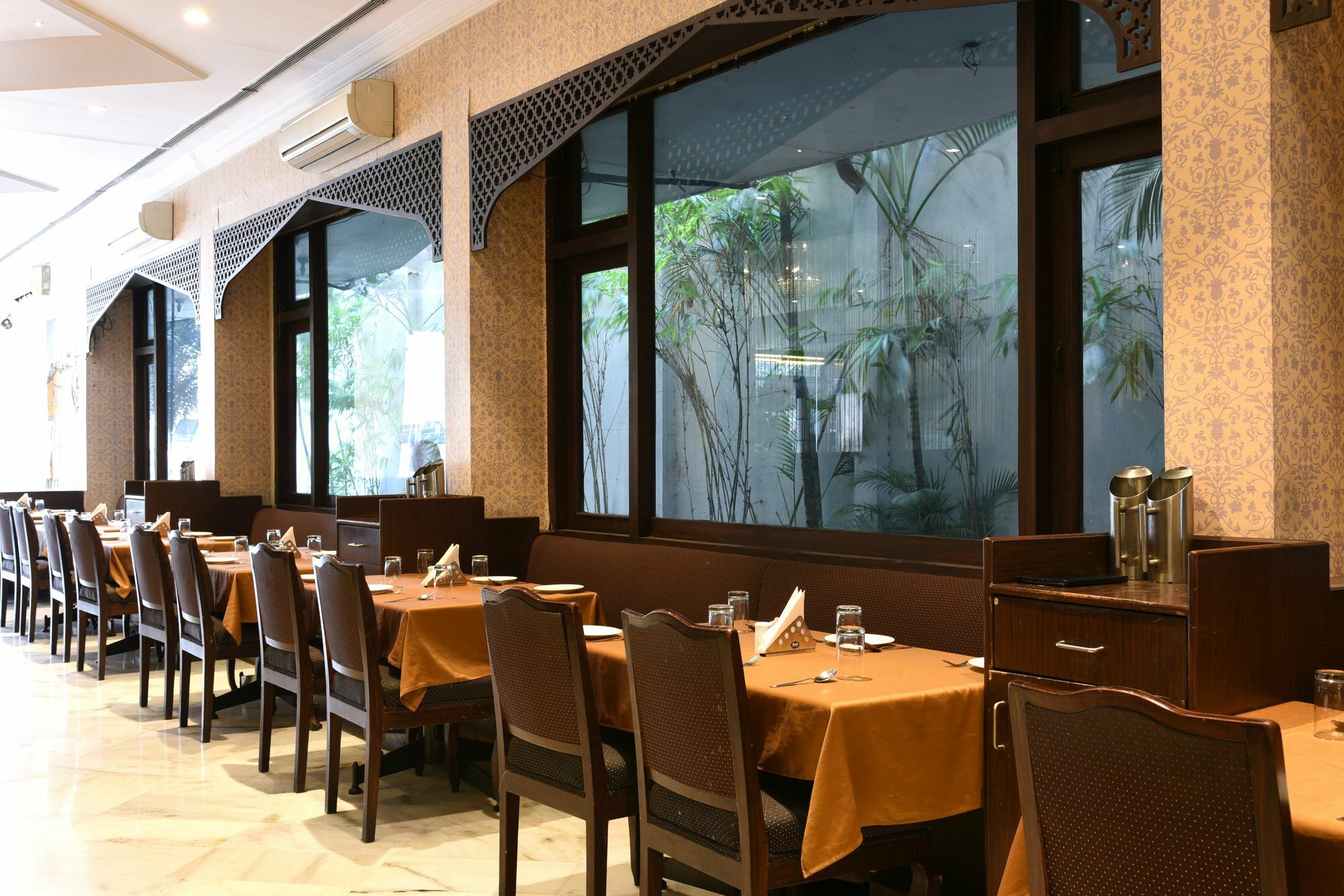 Treebo Trend Wood Bridge Hotel 3*
