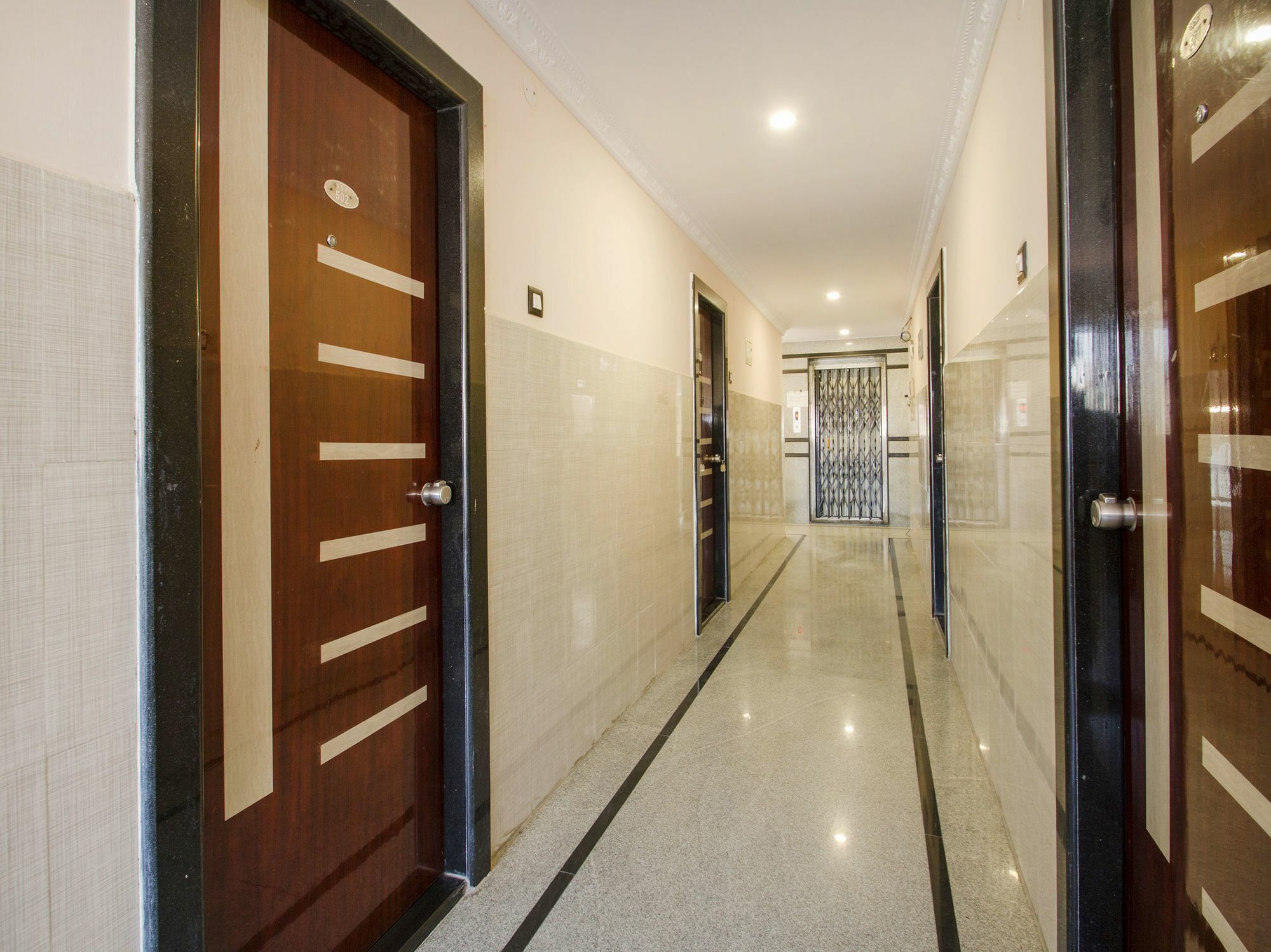 Hotel Oyo 10270 Ss Residency Hyderabad