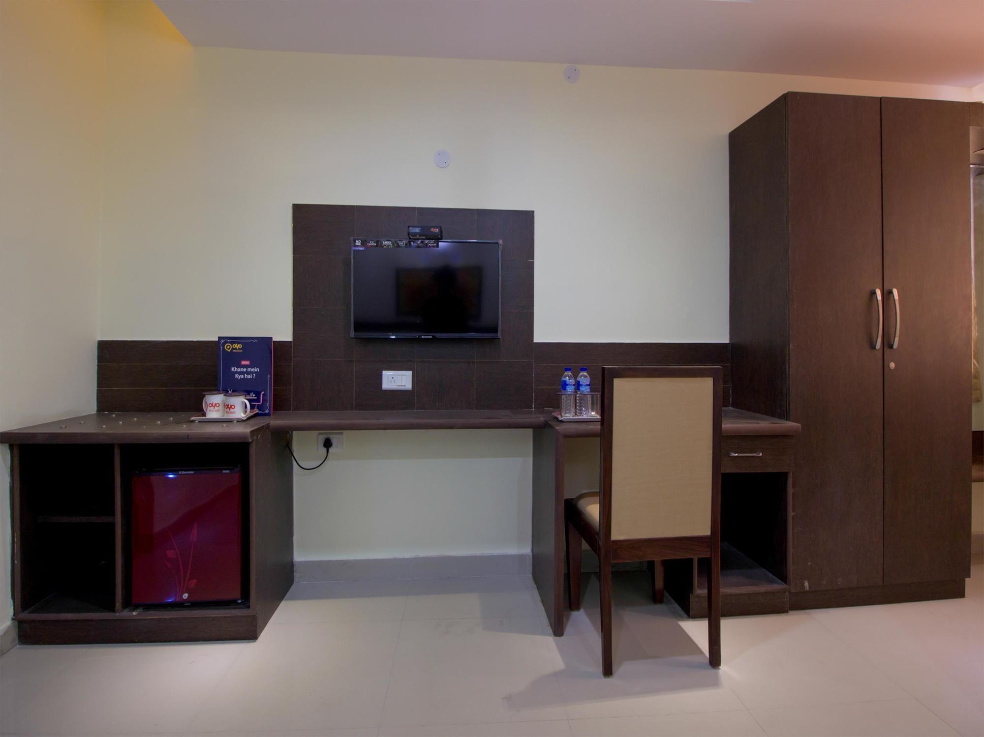 Oyo Premium Shamshabad Hotel Hyderabad
