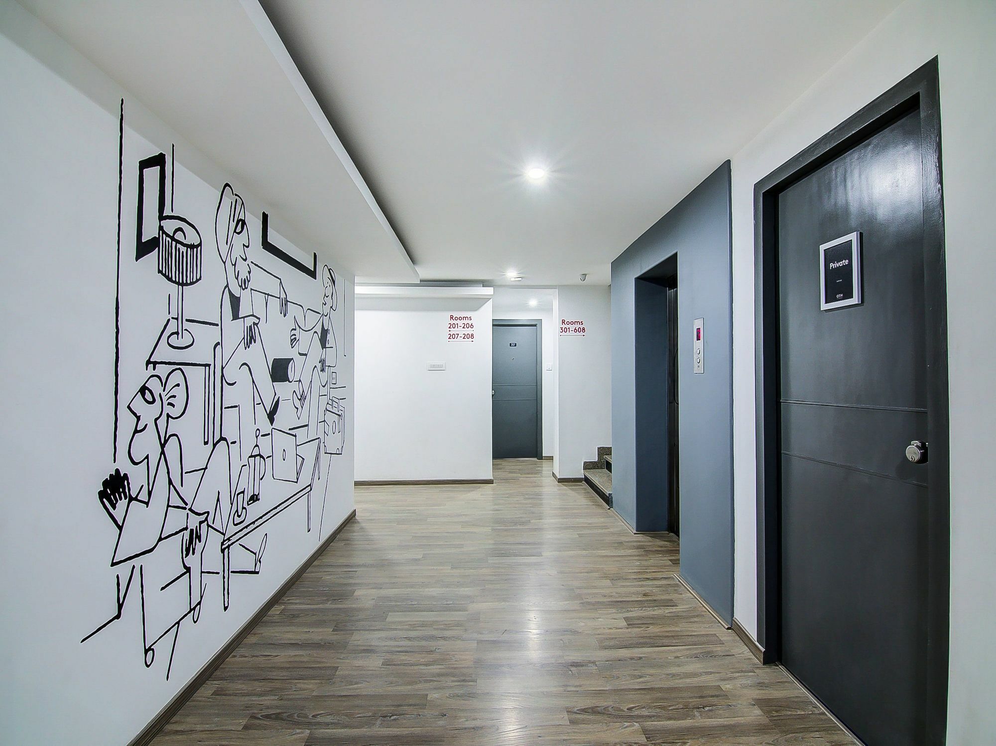 Oyo Townhouse 034 -halcyon Hitech Road Hotel 4*