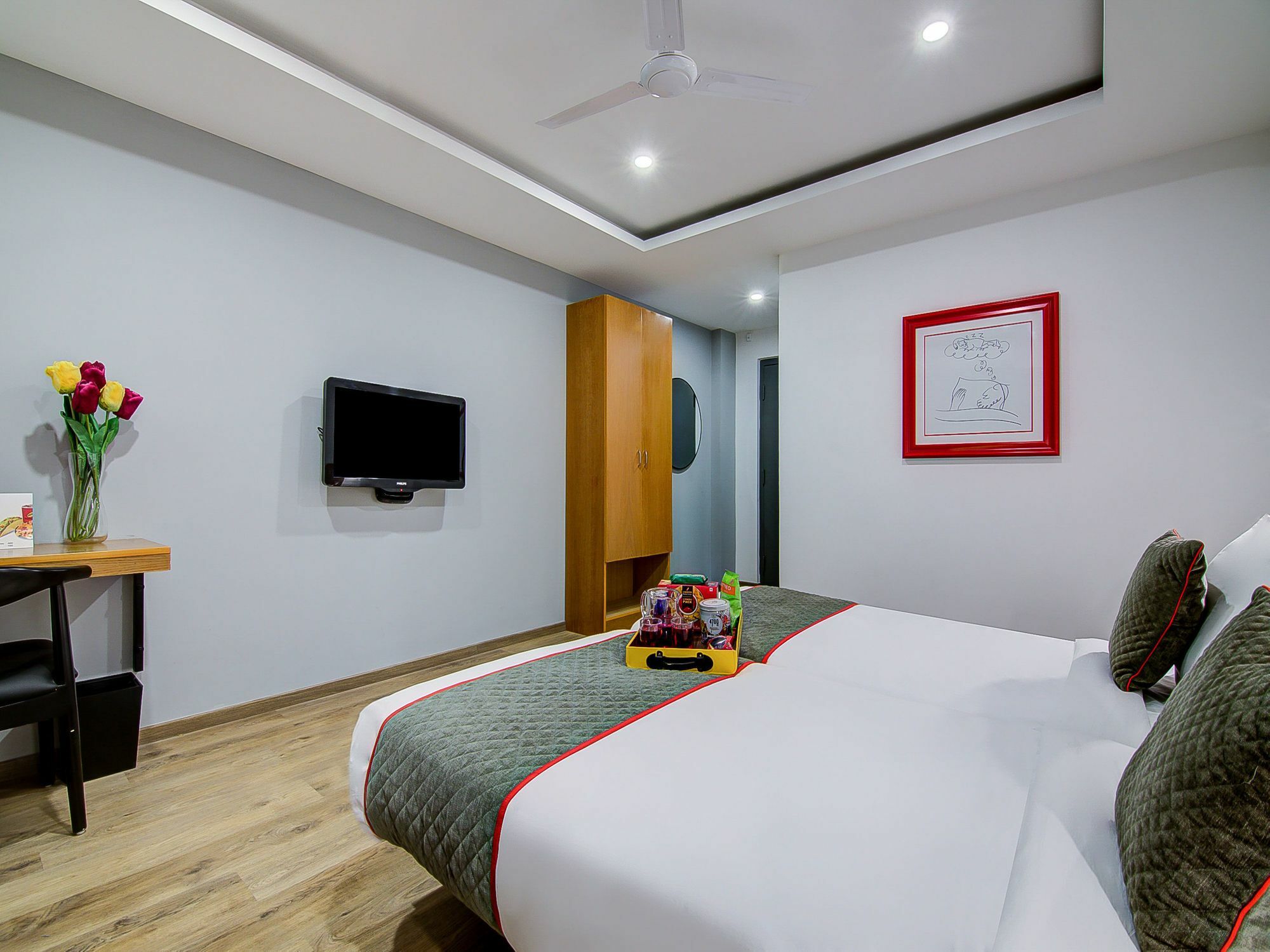Oyo Townhouse 034 -halcyon Hitech Road Hotel Hyderabad