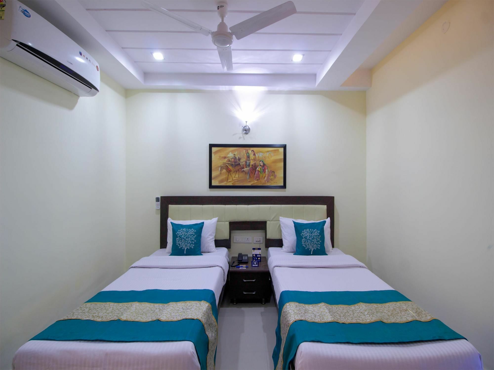 Oyo Premium Shamshabad Hotel