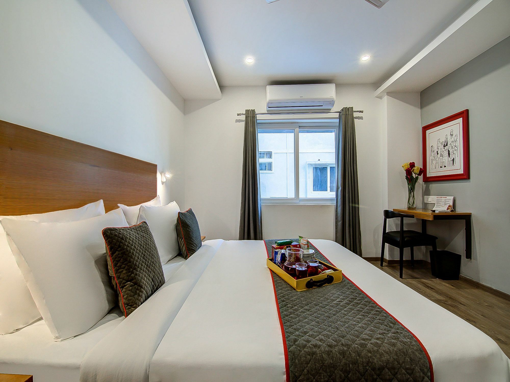 Oyo Townhouse 034 -halcyon Hitech Road 4* Hyderabad