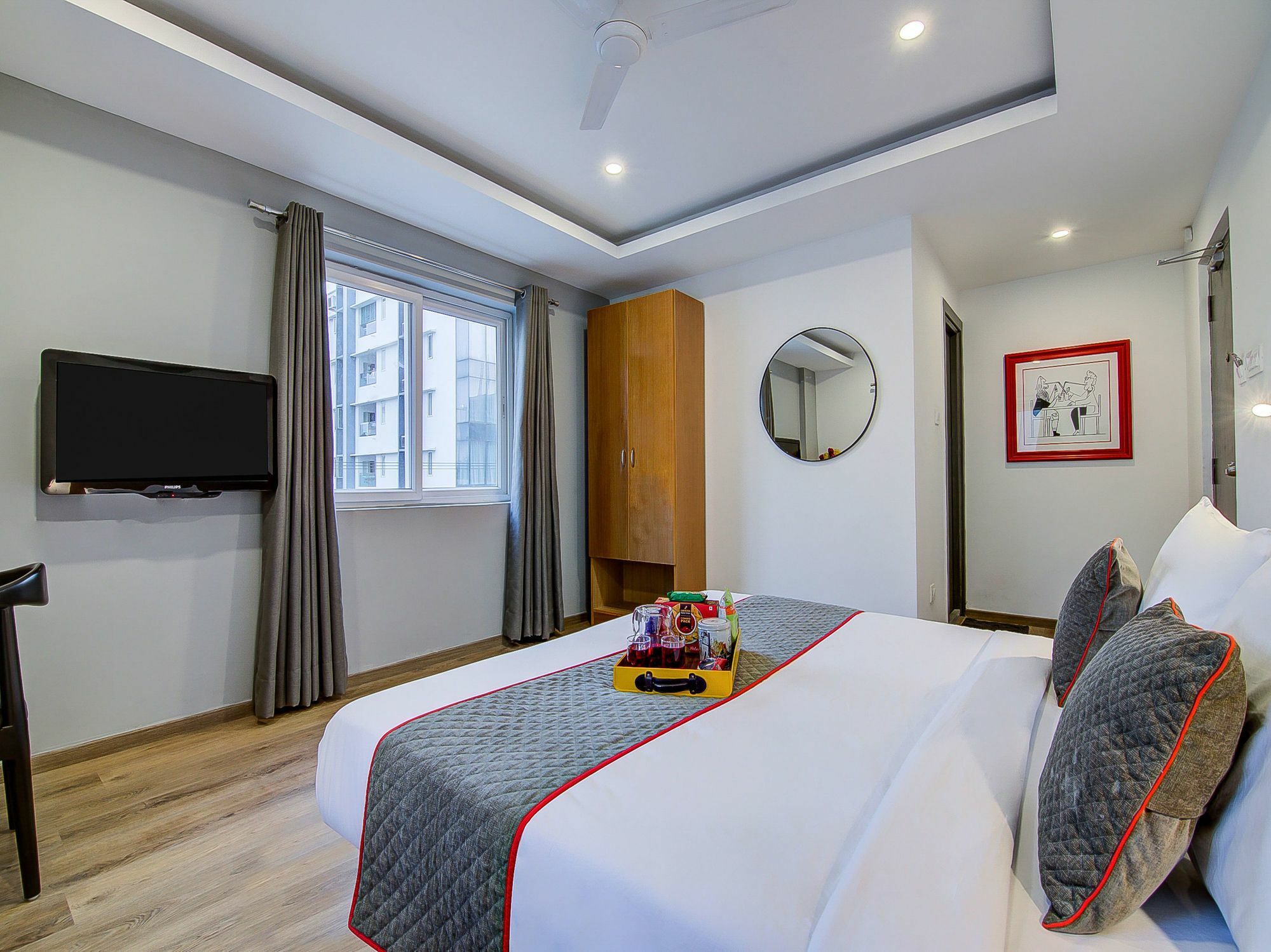 Oyo Townhouse 034 -halcyon Hitech Road Hotel 4*