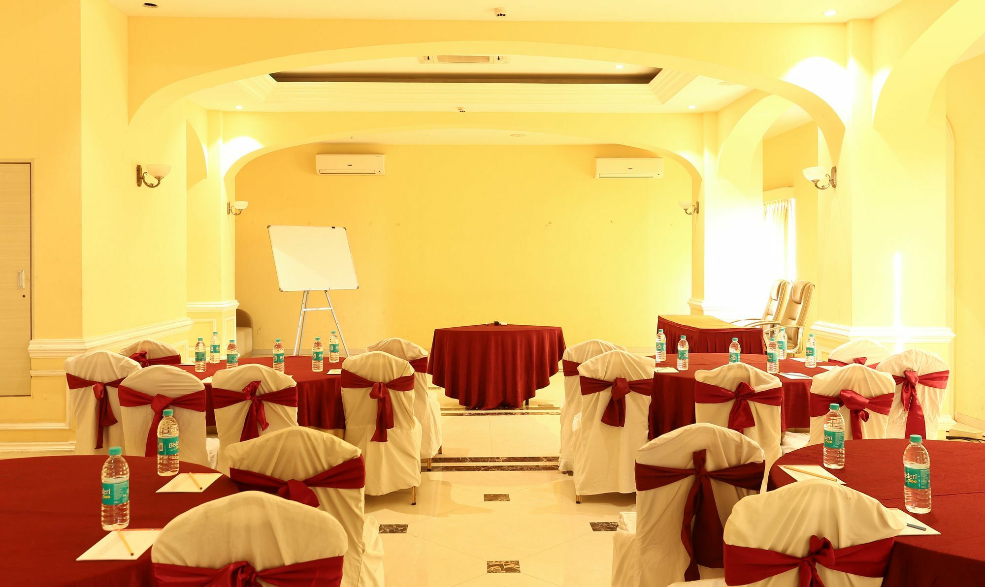 Hotel Treebo Select Metropolis 3*