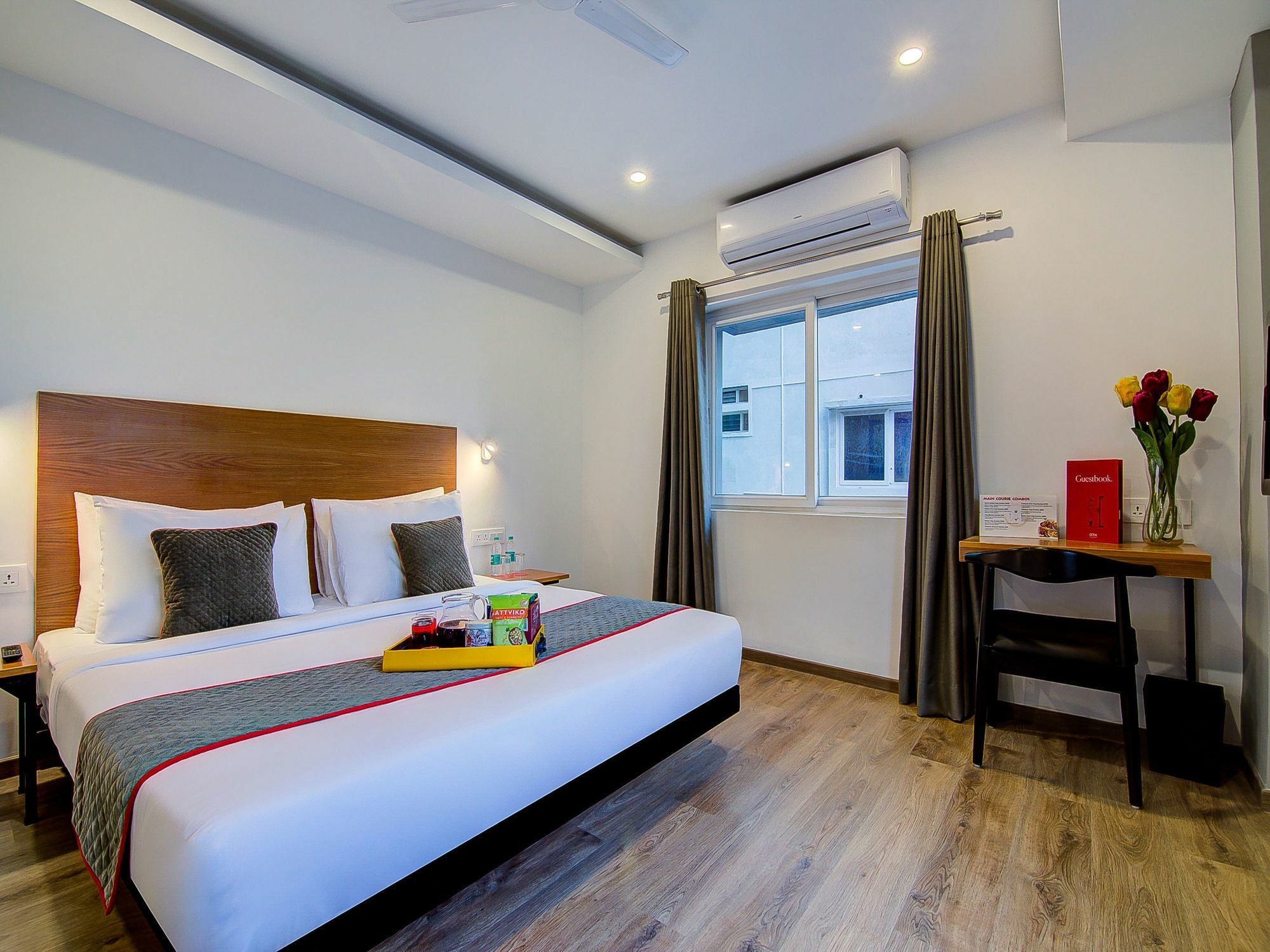 Oyo Townhouse 034 -halcyon Hitech Road 4*