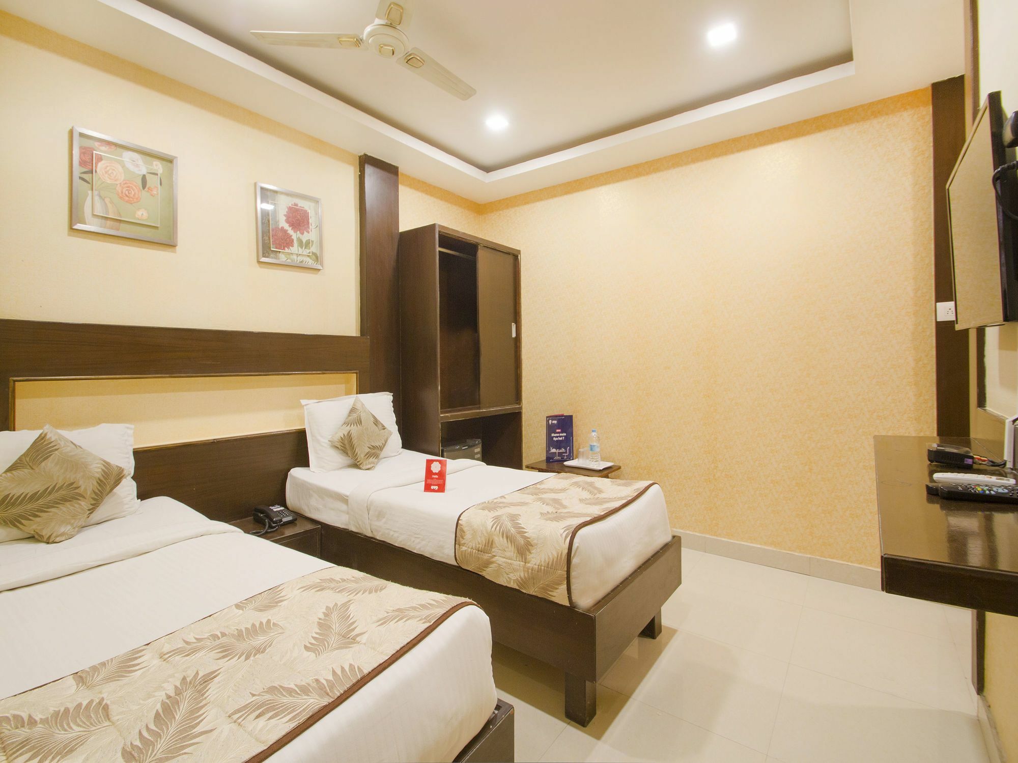 Oyo 10168 Avs Sweet Magic Hotel Hyderabad