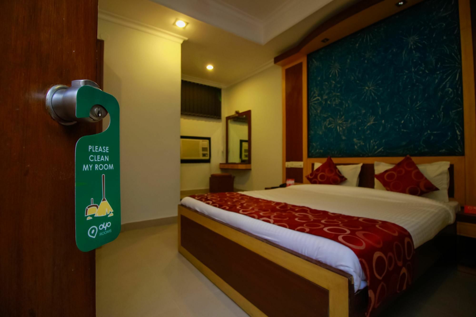 Flagship Balaji Residency Near Snow World Hotel 2*