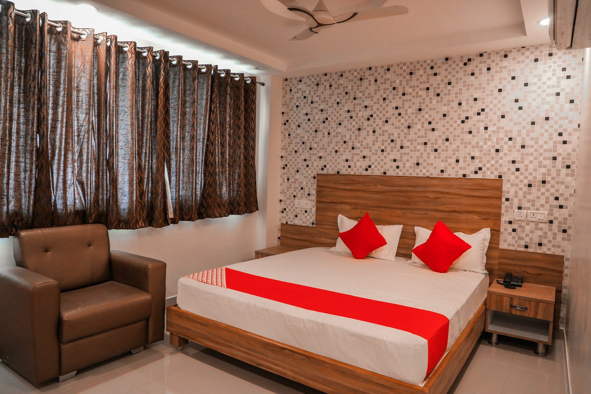 Hotel Capital O 15079 Navvada Regency Hyderabad